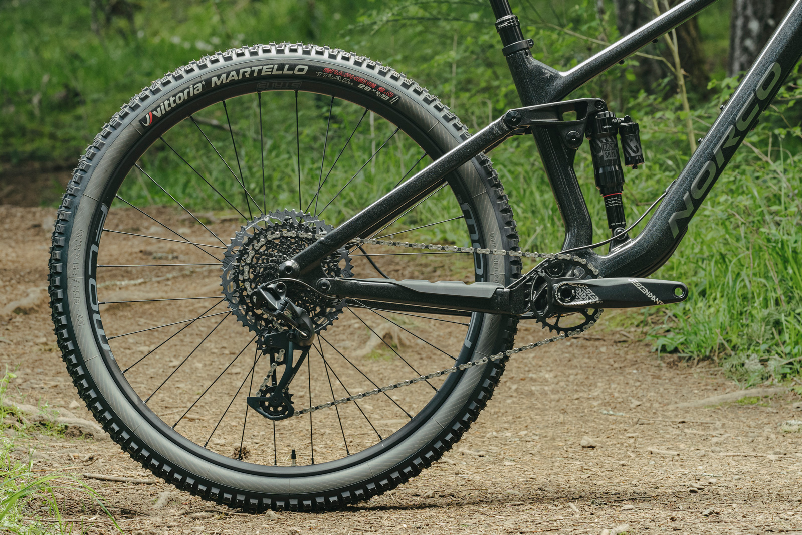 norco-fluid-c2-black-chrome-29_4_o