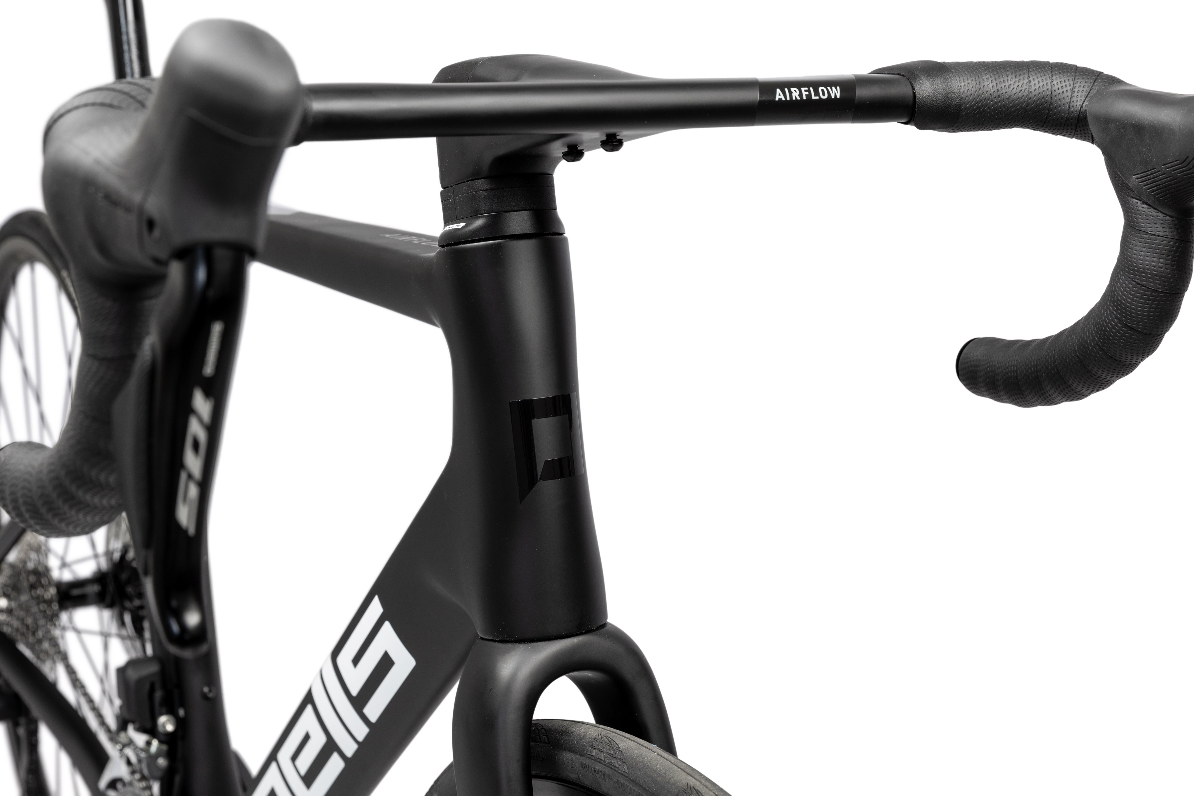 pells-airflow-1-night-black-matt-black_3_o